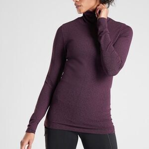 Athleta Flurry Peak Base Layer Turtleneck Antique Burgundy Black Sz M